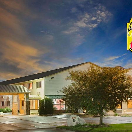 Super 8 By Wyndham Iowa Falls Exterior foto